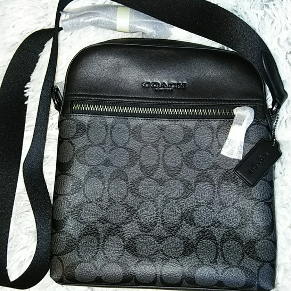 Coach - Picture 2 of 6